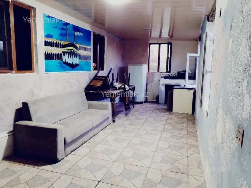 Satılır 3 otaqlı həyət evi 28 m²