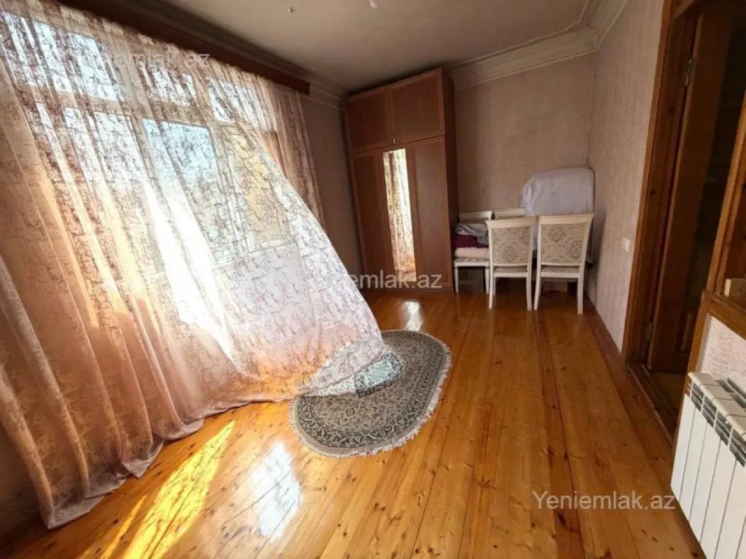 Satılır 3 otaqlı köhnə tikili 74 m²