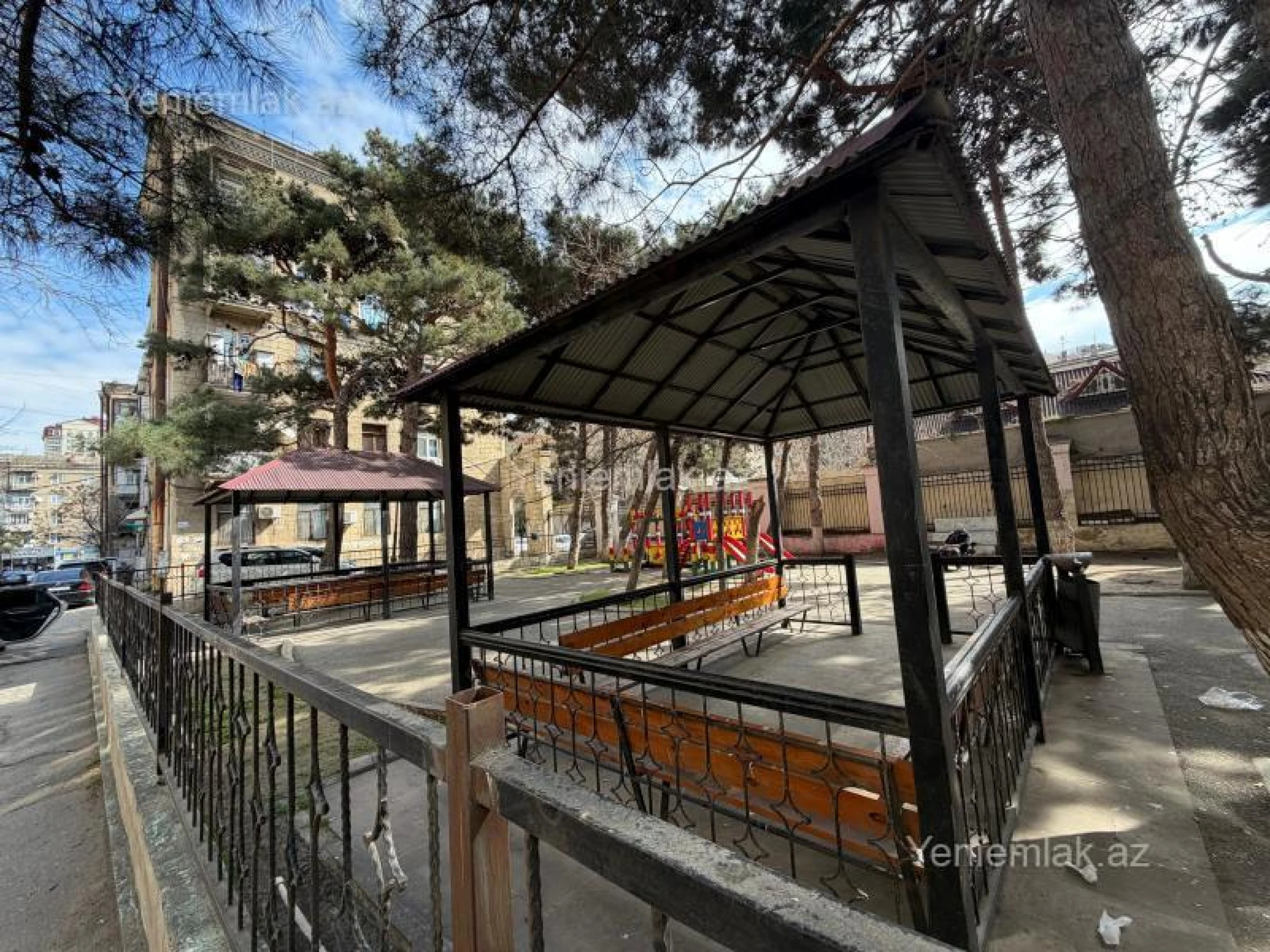 Satılır 3 otaqlı köhnə tikili 74 m²