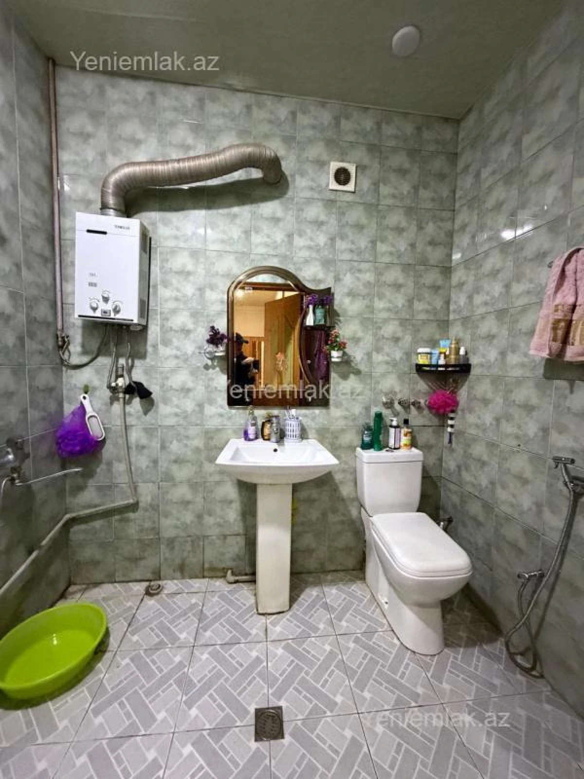 Satılır 3 otaqlı köhnə tikili 74 m²
