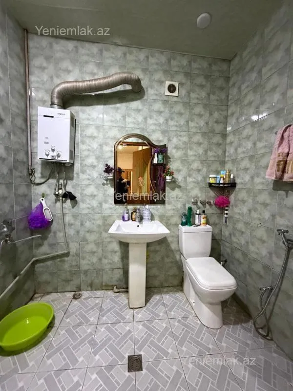 Satılır 3 otaqlı köhnə tikili 74 m²
