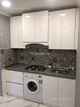 Satılır 3 otaqlı köhnə tikili 86 m²