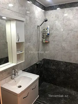 Satılır 3 otaqlı köhnə tikili 86 m²