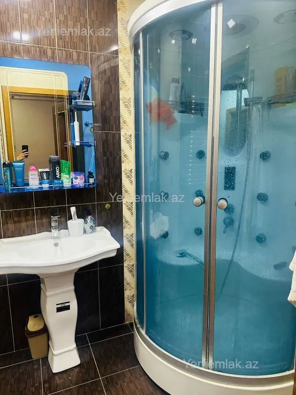 Satılır 3 otaqlı yeni tikili 120 m²