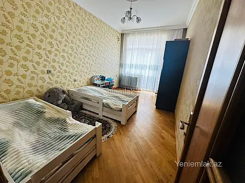 Satılır 3 otaqlı yeni tikili 120 m²