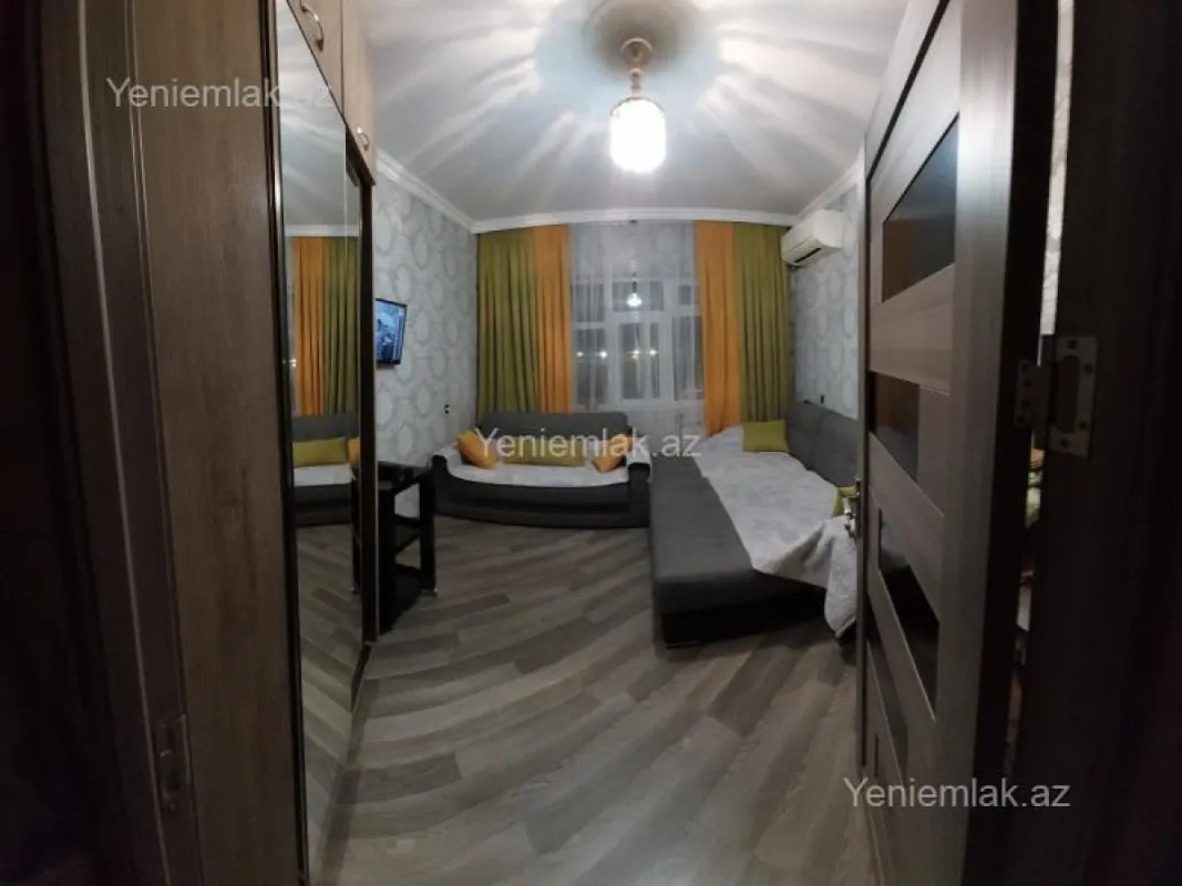 Satılır 2 otaqlı köhnə tikili 60 m²