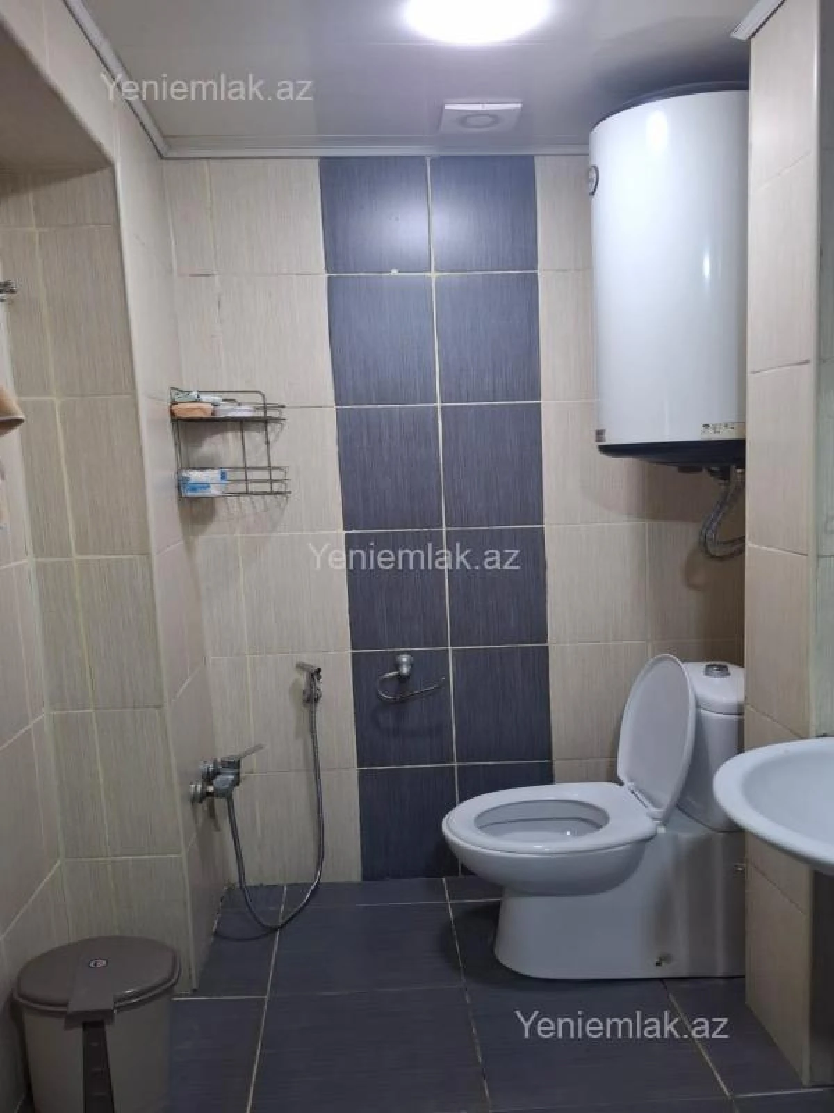 Satılır 3 otaqlı köhnə tikili 70 m²