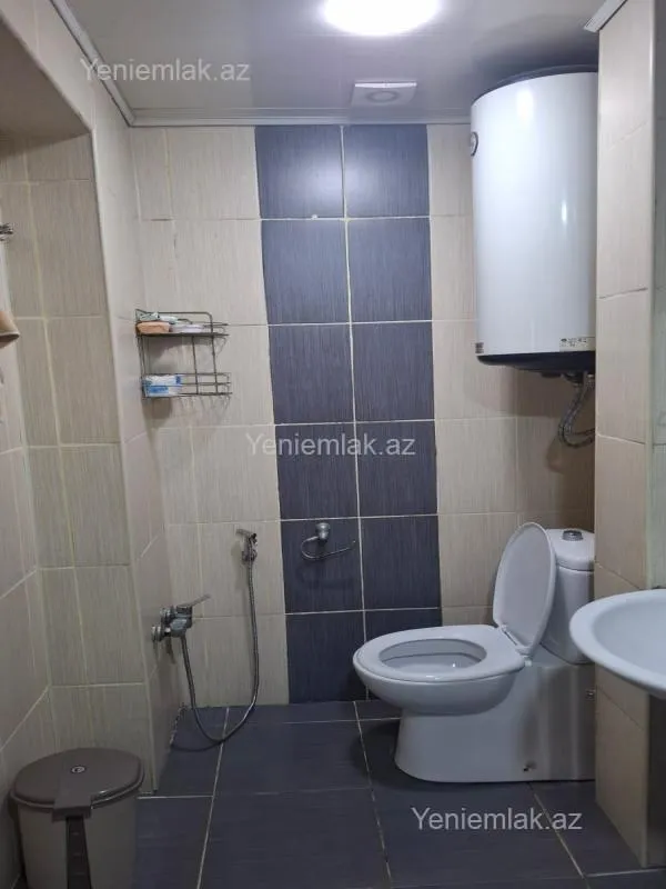 Satılır 3 otaqlı köhnə tikili 70 m²