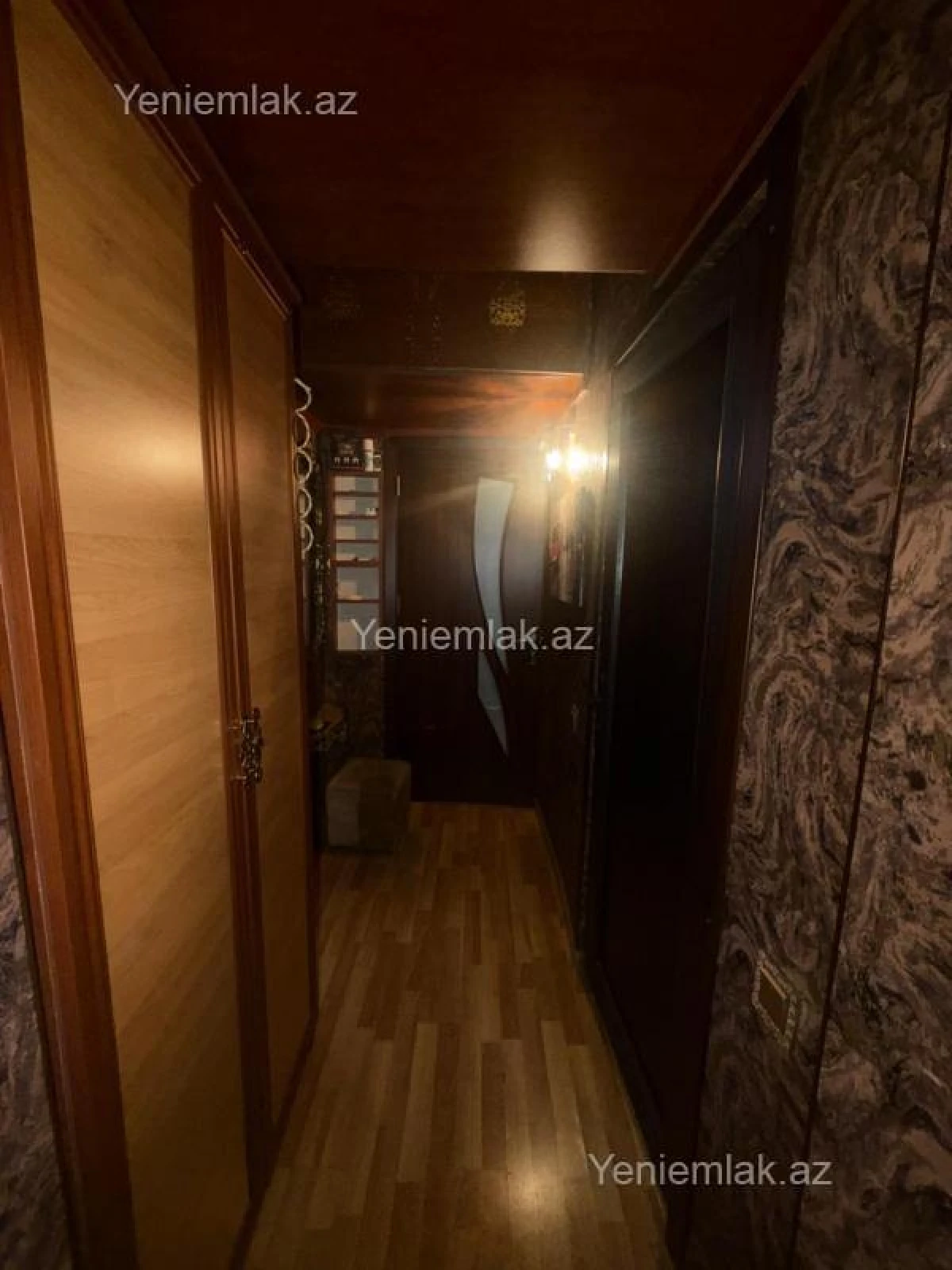 Satılır 1 otaqlı köhnə tikili 40 m²