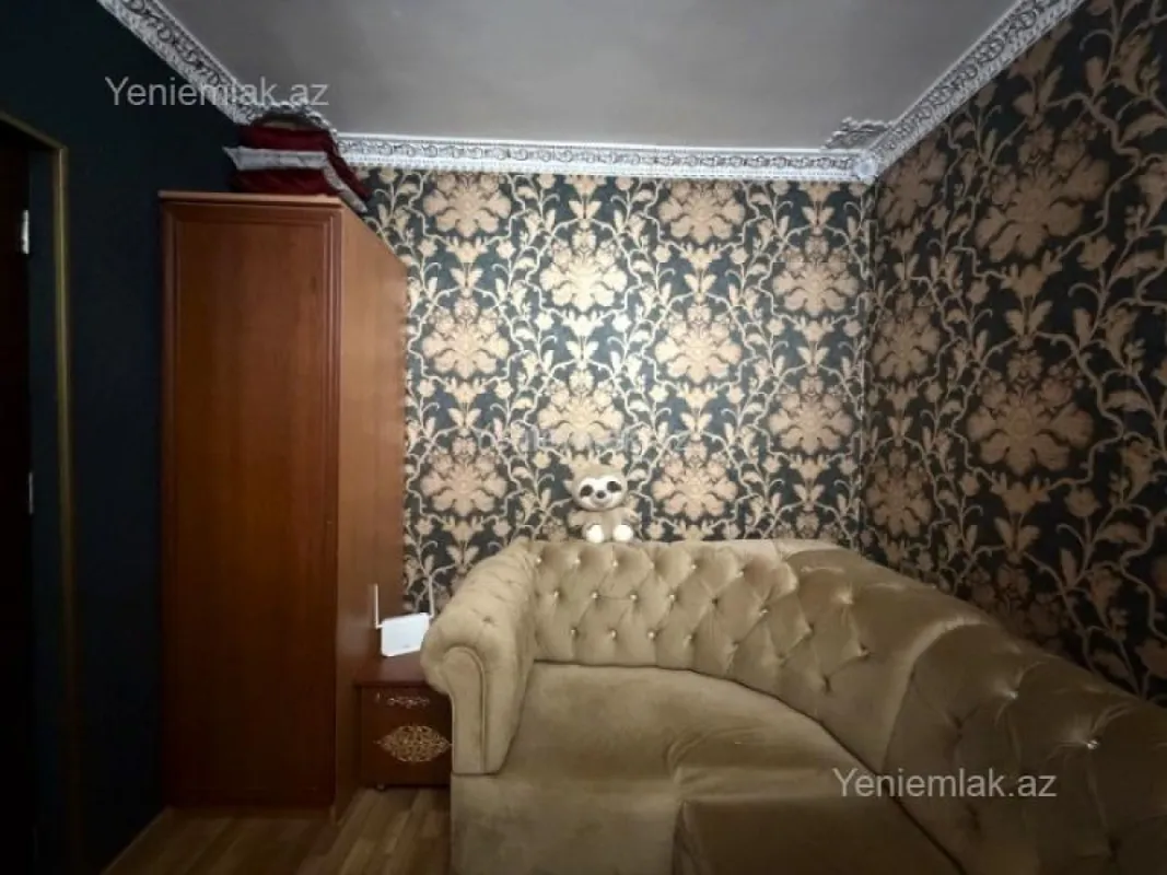 Satılır 1 otaqlı köhnə tikili 40 m²