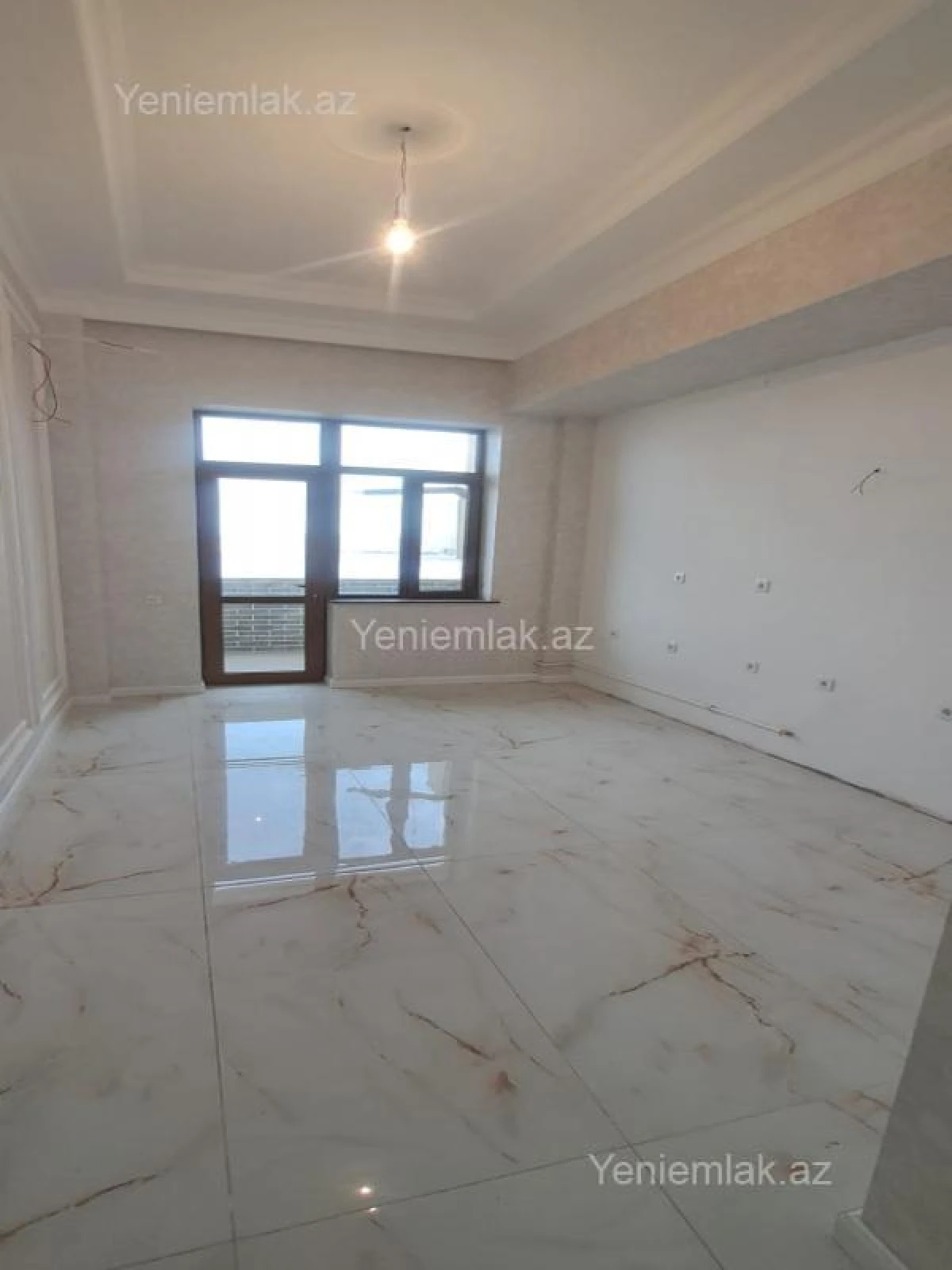Satılır 2 otaqlı yeni tikili 89 m²