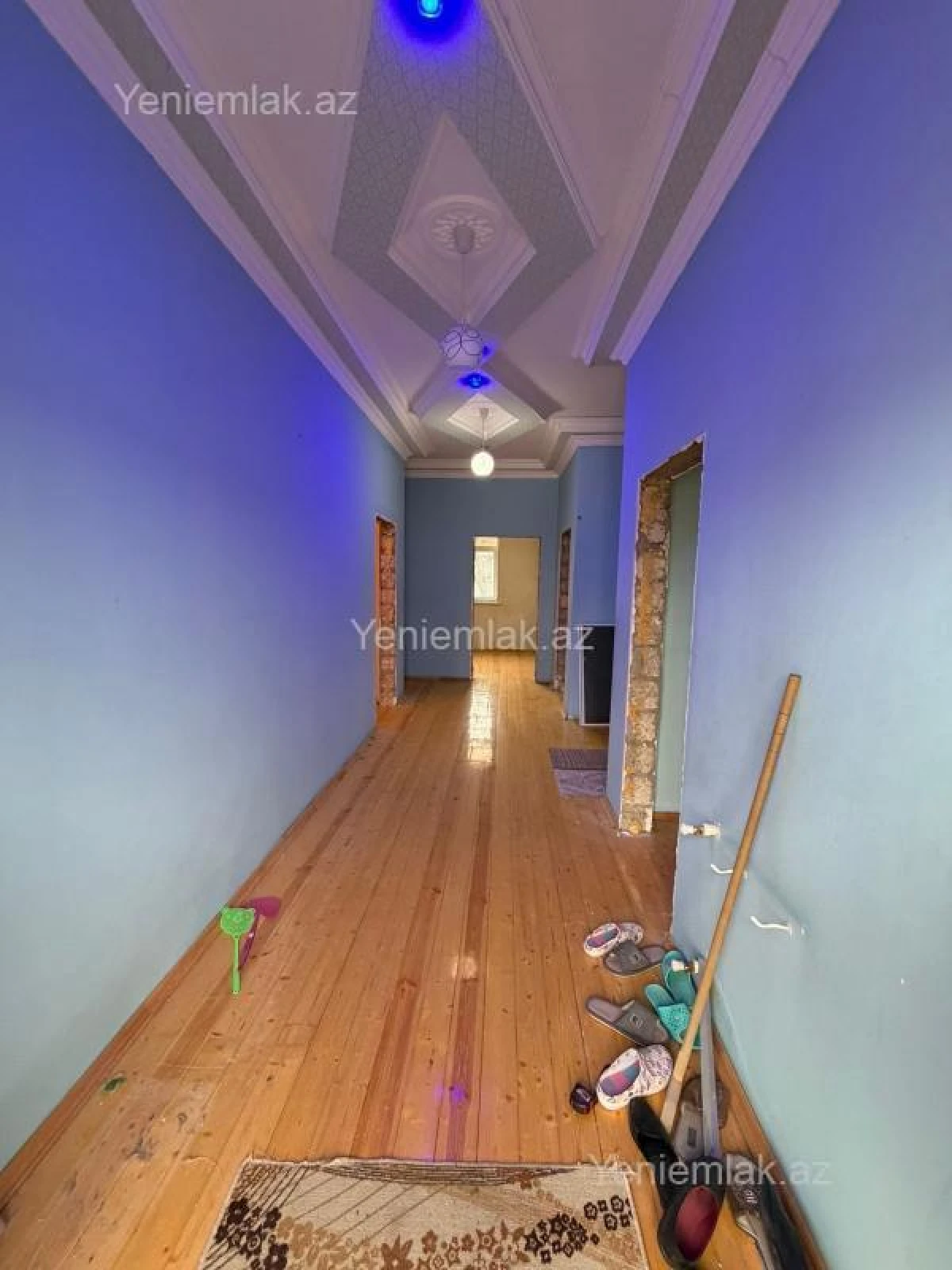 Satılır 7 otaqlı həyət evi 240 m²