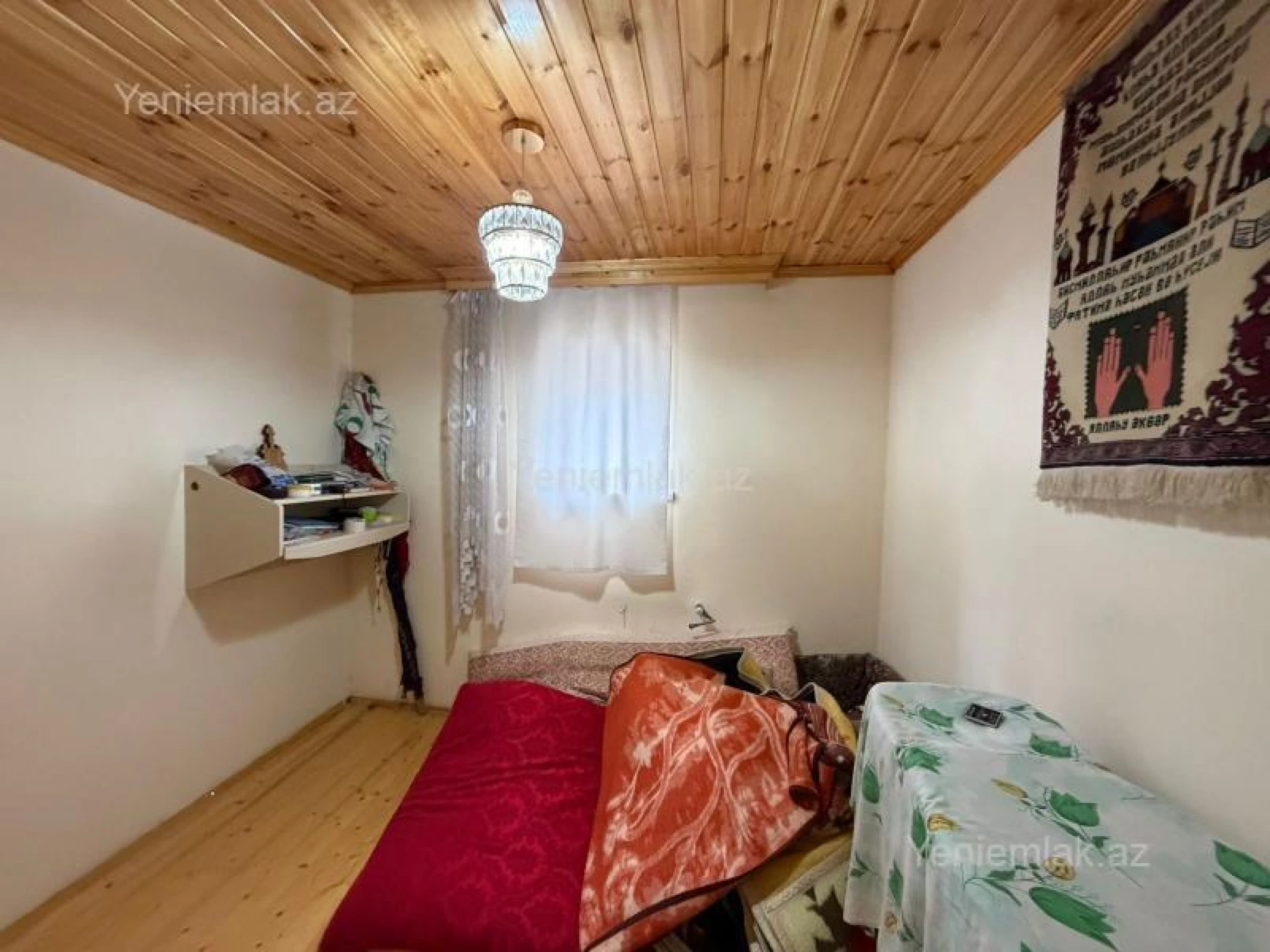 Satılır 7 otaqlı həyət evi 240 m²