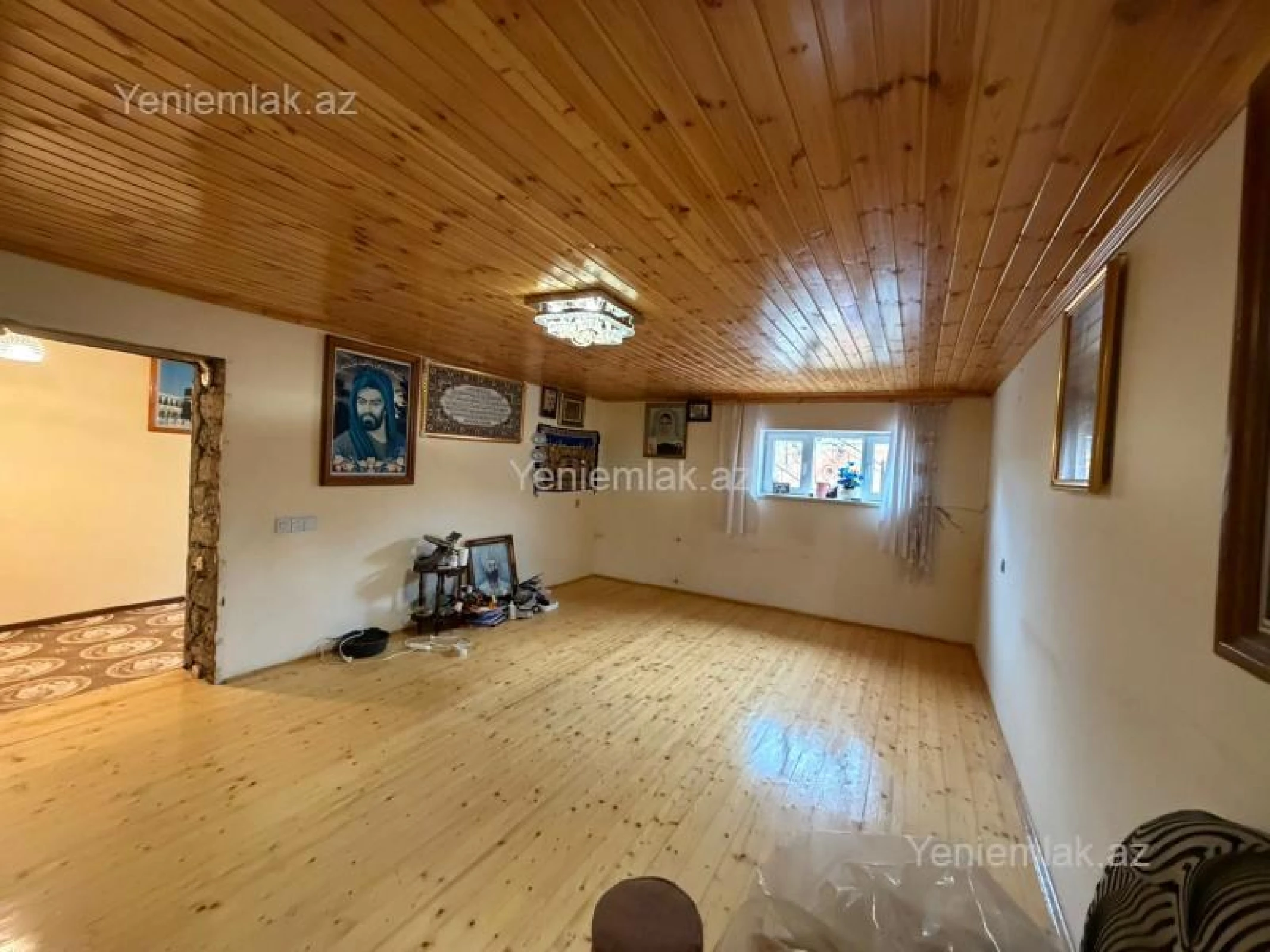 Satılır 7 otaqlı həyət evi 240 m²