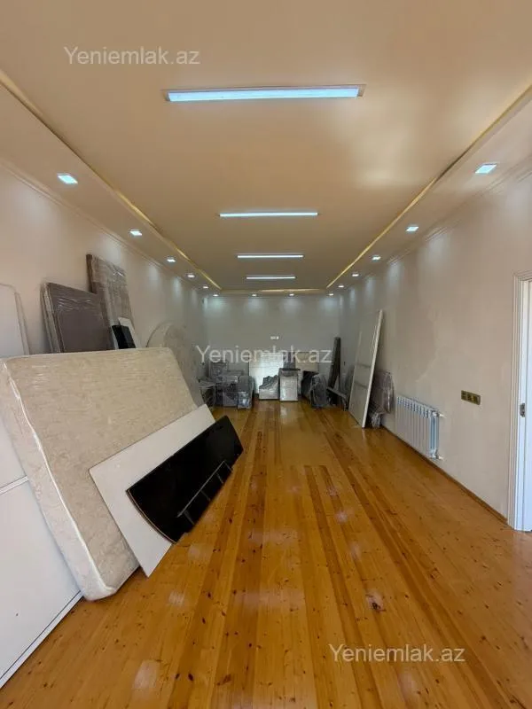 Satılır 5 otaqlı həyət evi 200 m²