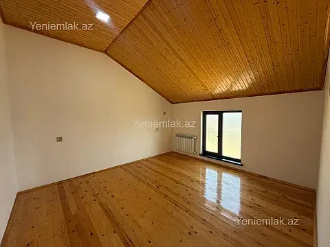 Satılır 5 otaqlı həyət evi 200 m²