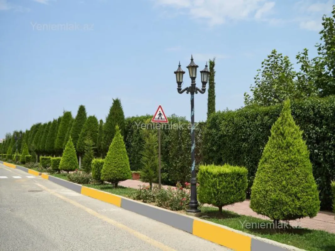 Satılır 4 otaqlı həyət evi 160 m²