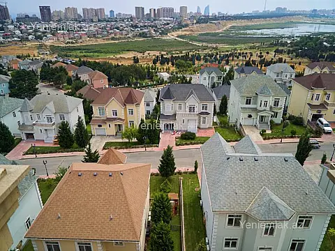 Satılır 4 otaqlı həyət evi 160 m²