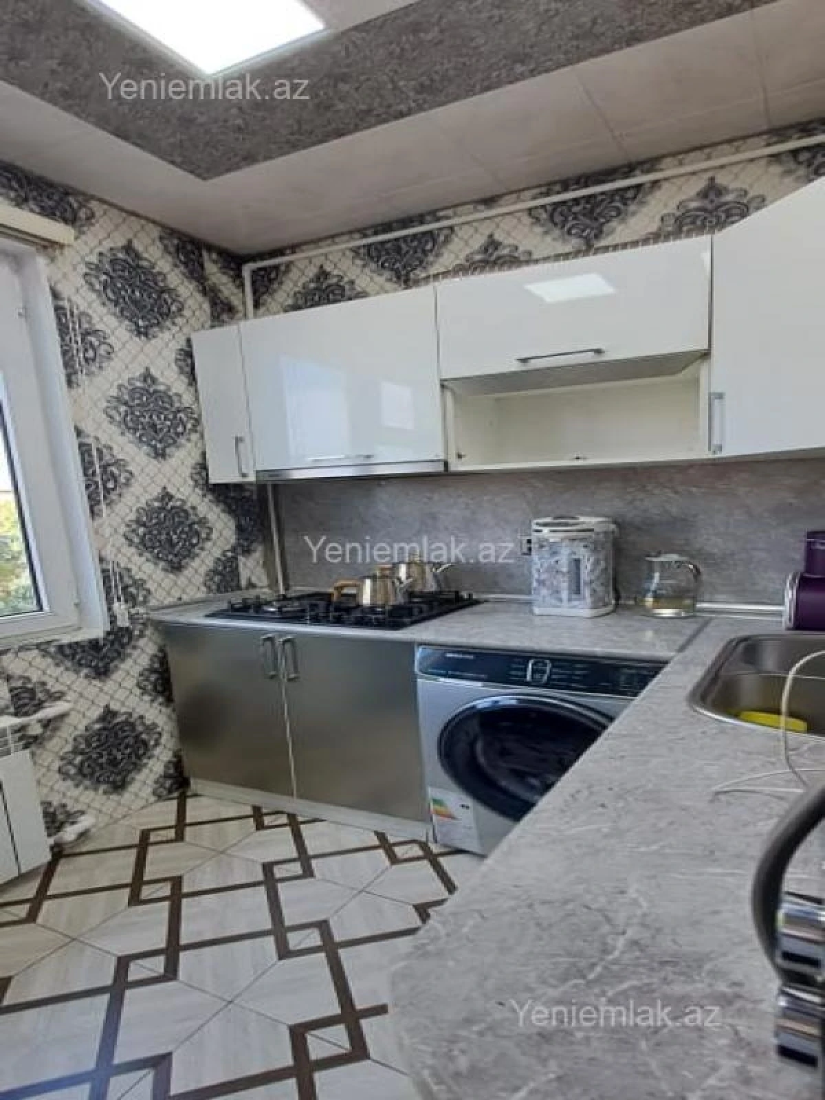 Satılır 2 otaqlı köhnə tikili 60 m²