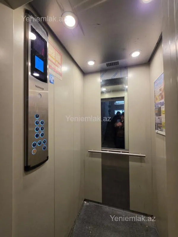 Satılır 3 otaqlı köhnə tikili 75 m²