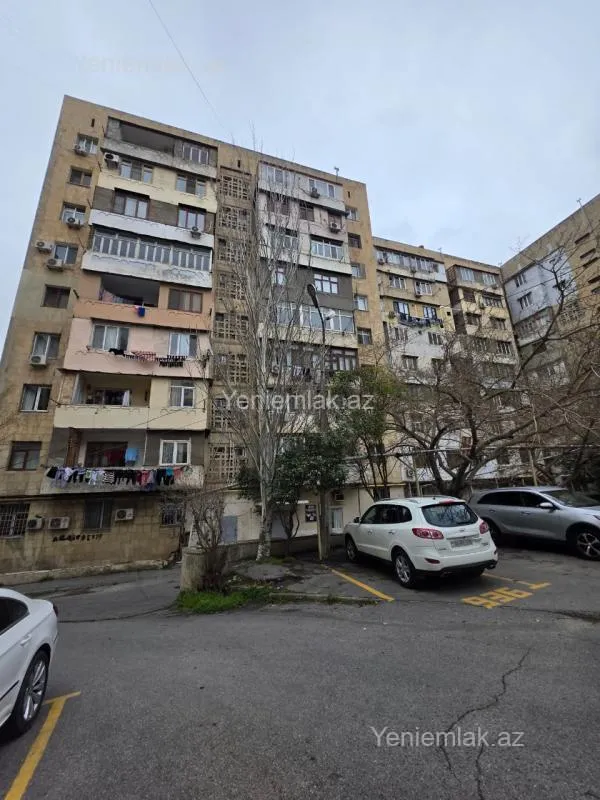 Satılır 3 otaqlı köhnə tikili 75 m²