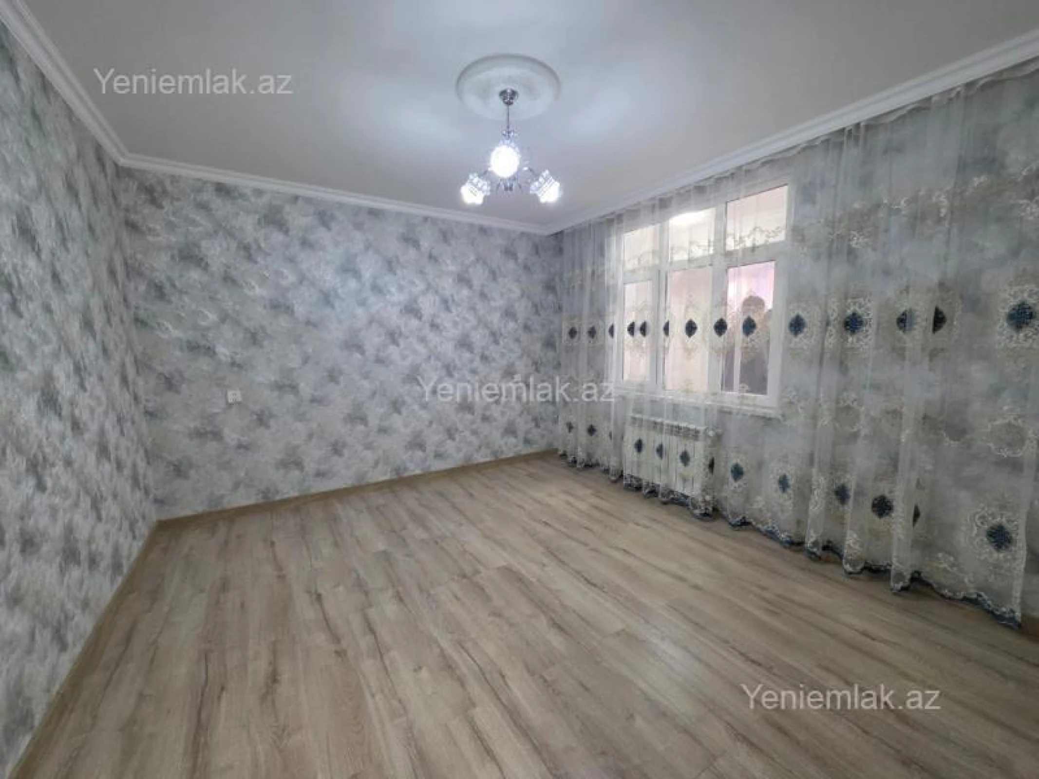 Satılır 3 otaqlı köhnə tikili 75 m²