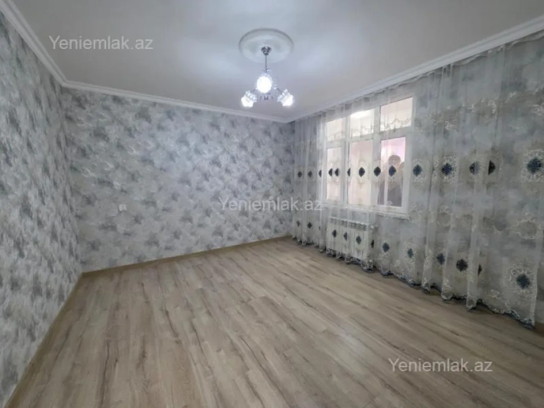 Satılır 3 otaqlı köhnə tikili 75 m²