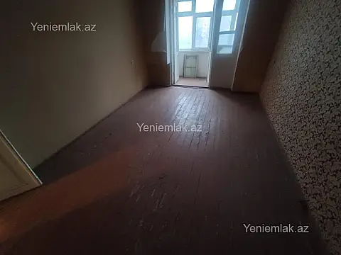 Satılır 3 otaqlı köhnə tikili 80 m²