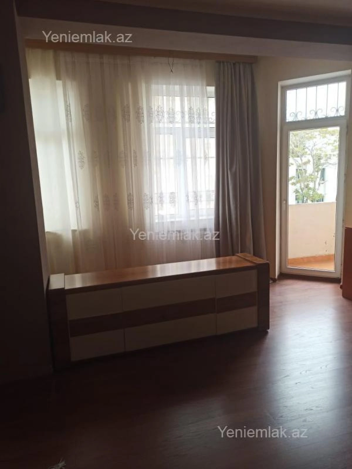 Satılır 3 otaqlı yeni tikili 134 m²