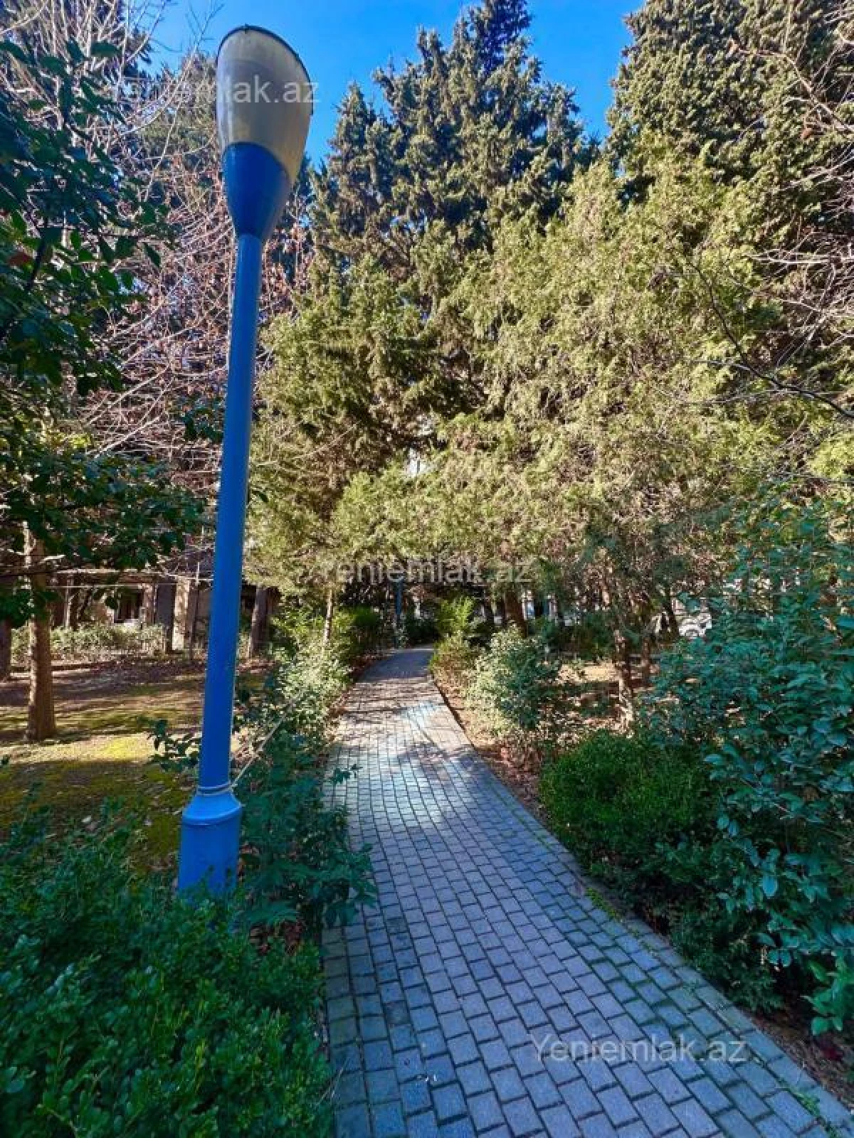 Satılır 3 otaqlı köhnə tikili 80 m²