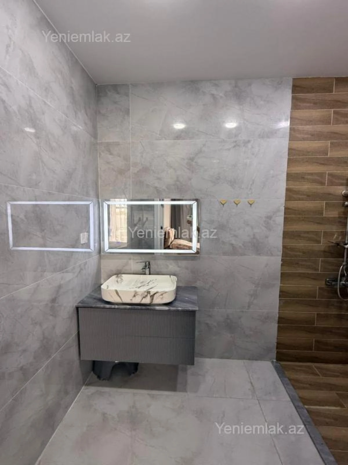 Satılır 4 otaqlı həyət evi 160 m²