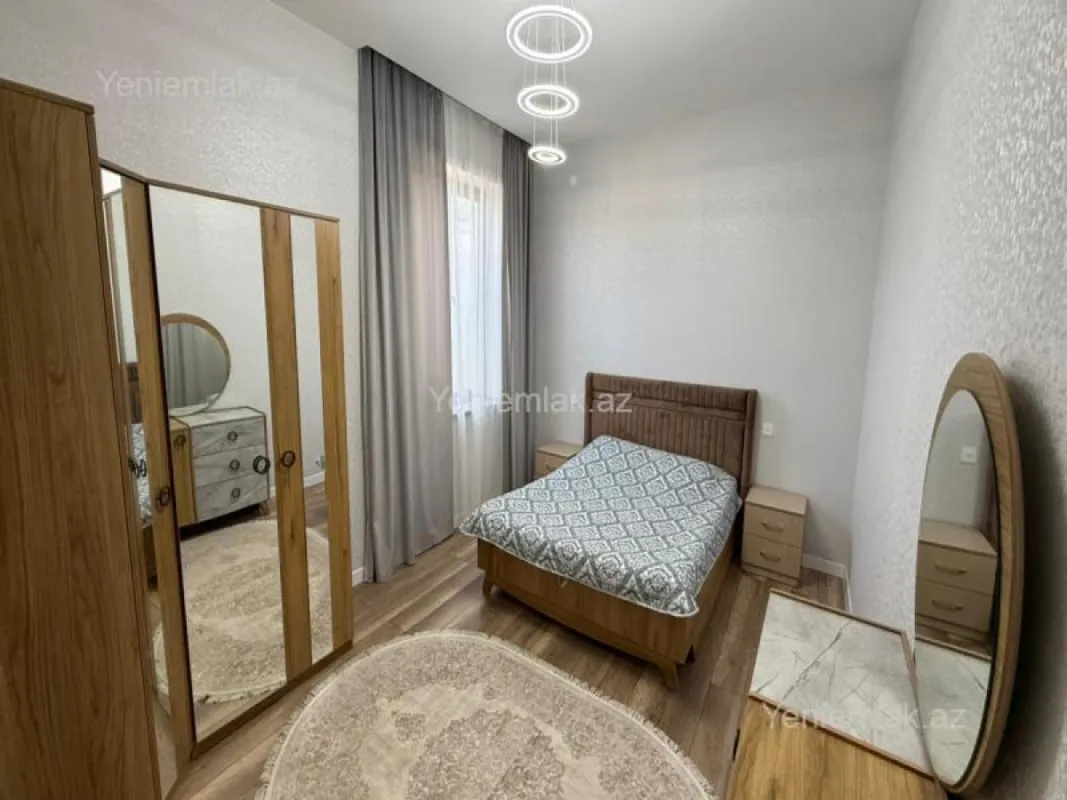 Satılır 4 otaqlı həyət evi 160 m²