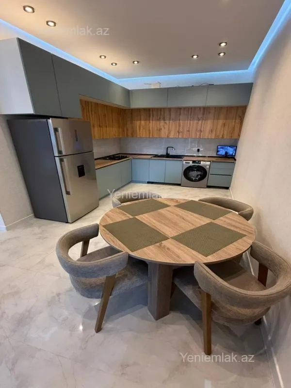 Satılır 4 otaqlı həyət evi 160 m²