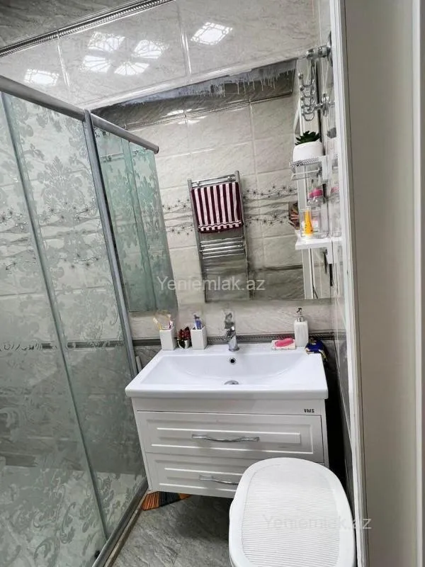 Satılır 3 otaqlı yeni tikili 140 m²