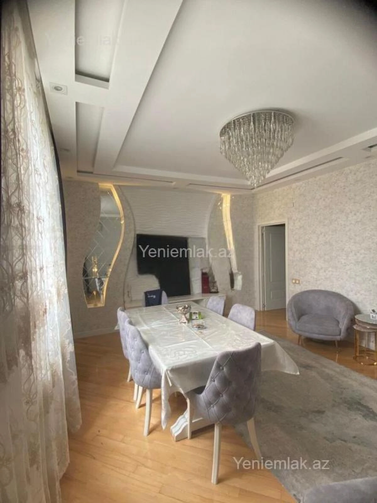 Satılır 3 otaqlı yeni tikili 140 m²