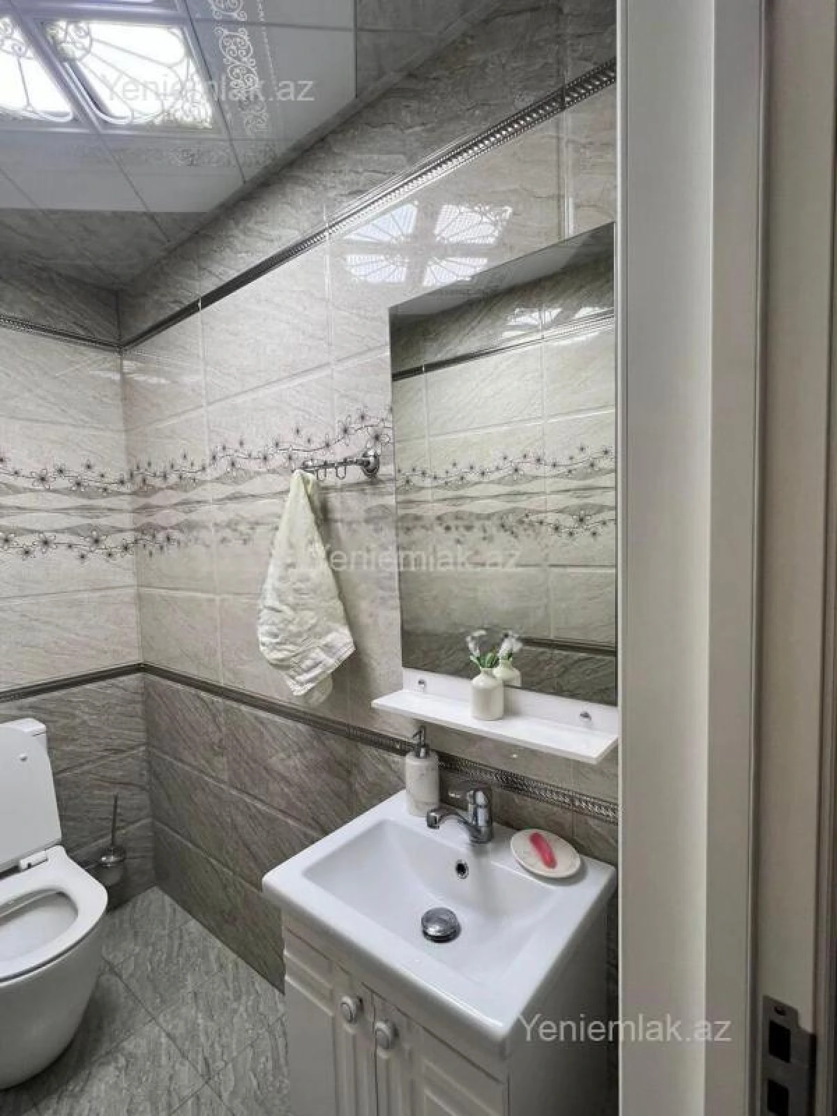 Satılır 3 otaqlı yeni tikili 140 m²