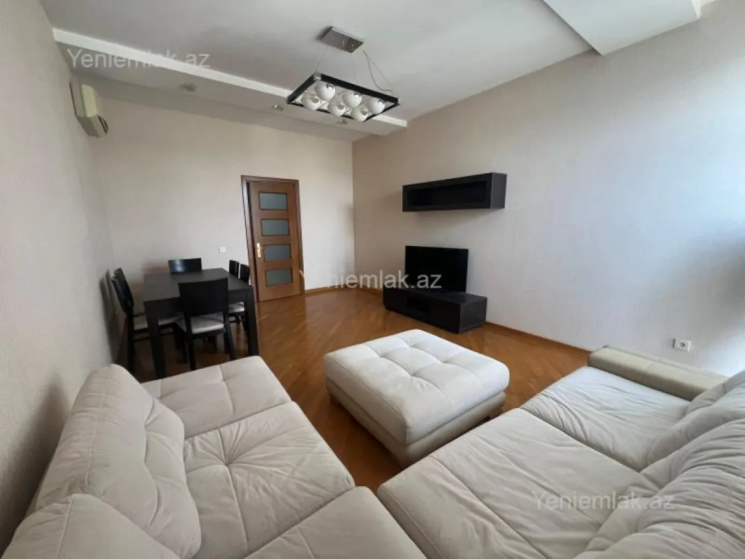 Satılır 3 otaqlı yeni tikili 140 m²