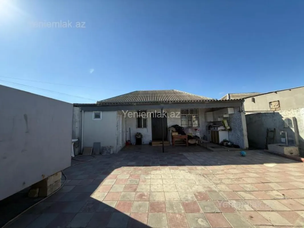Satılır 3 otaqlı həyət evi 100 m²
