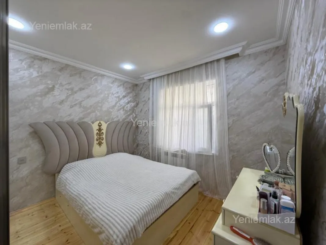 Satılır 3 otaqlı həyət evi 100 m²