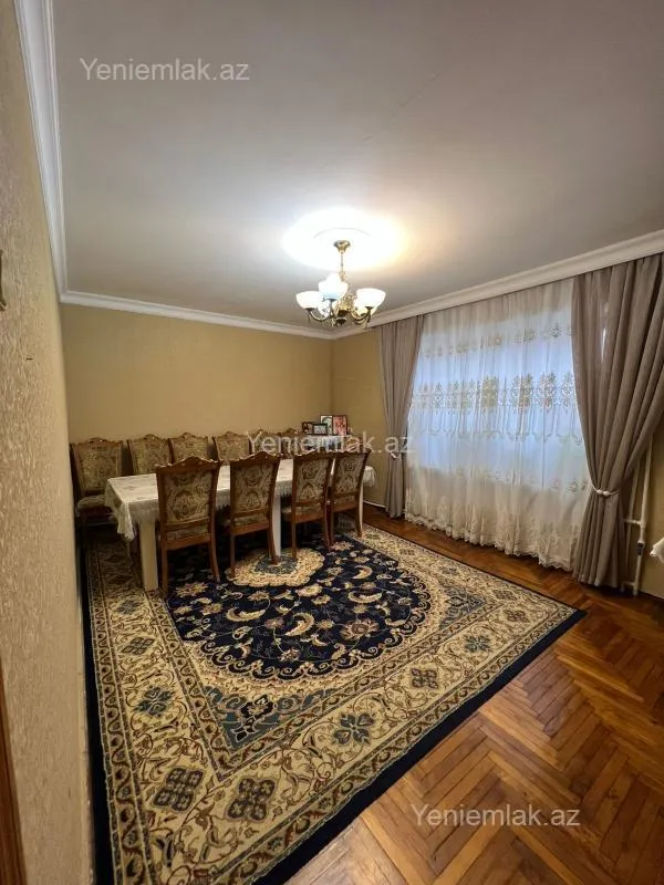 Satılır 3 otaqlı köhnə tikili 60 m²