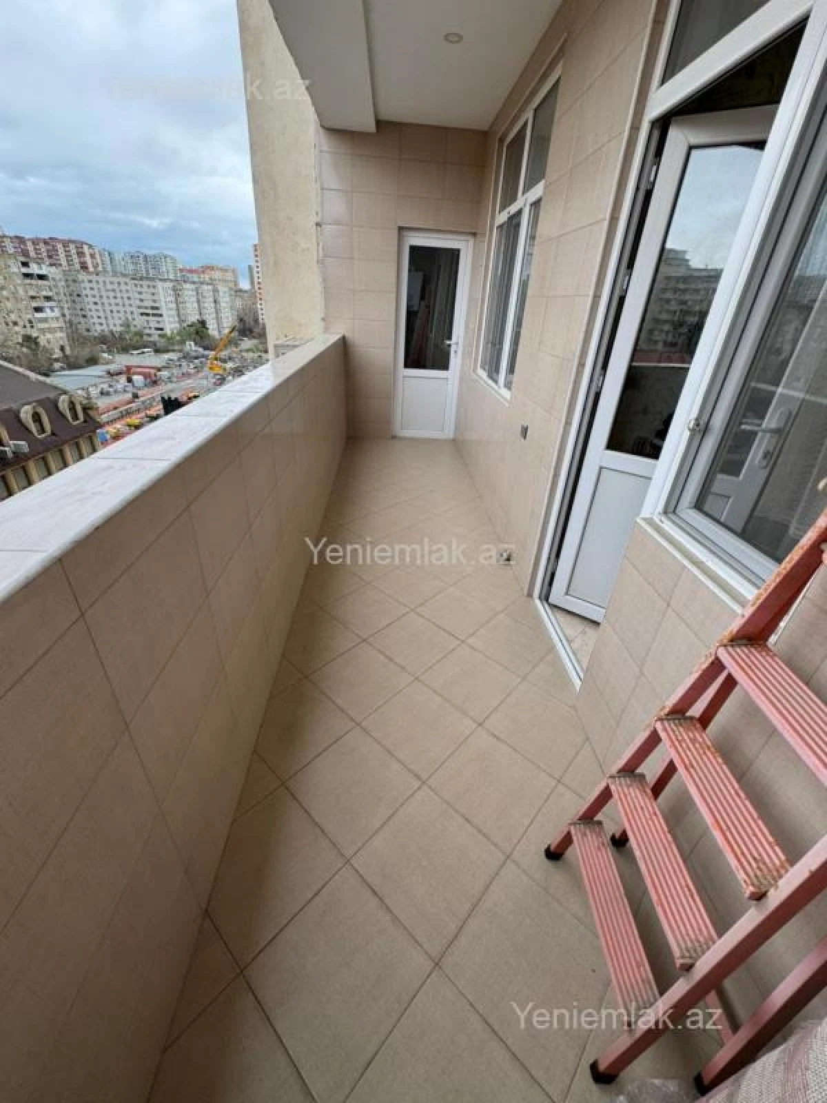 Satılır 3 otaqlı yeni tikili 127 m²