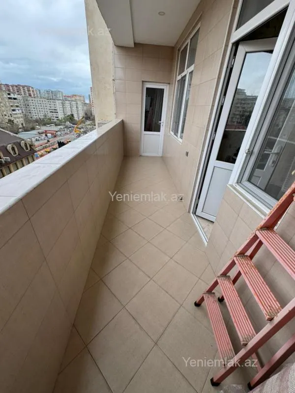 Satılır 3 otaqlı yeni tikili 127 m²