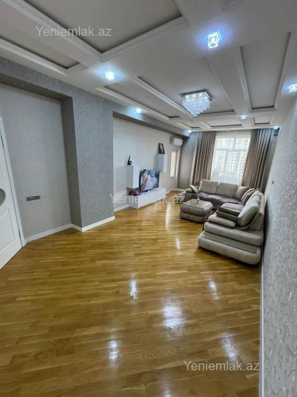 Satılır 3 otaqlı yeni tikili 127 m²