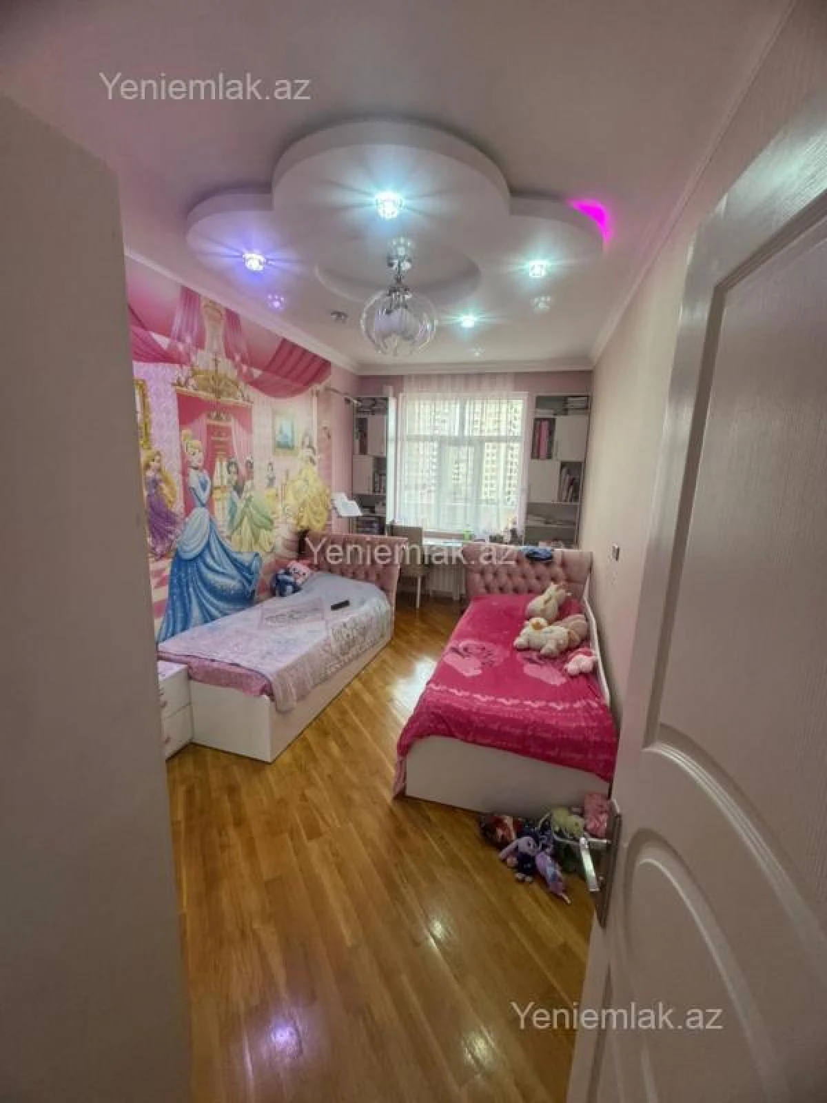 Satılır 3 otaqlı yeni tikili 127 m²