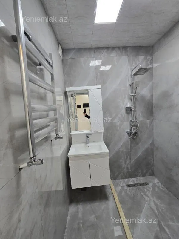 Satılır 3 otaqlı köhnə tikili 65 m²