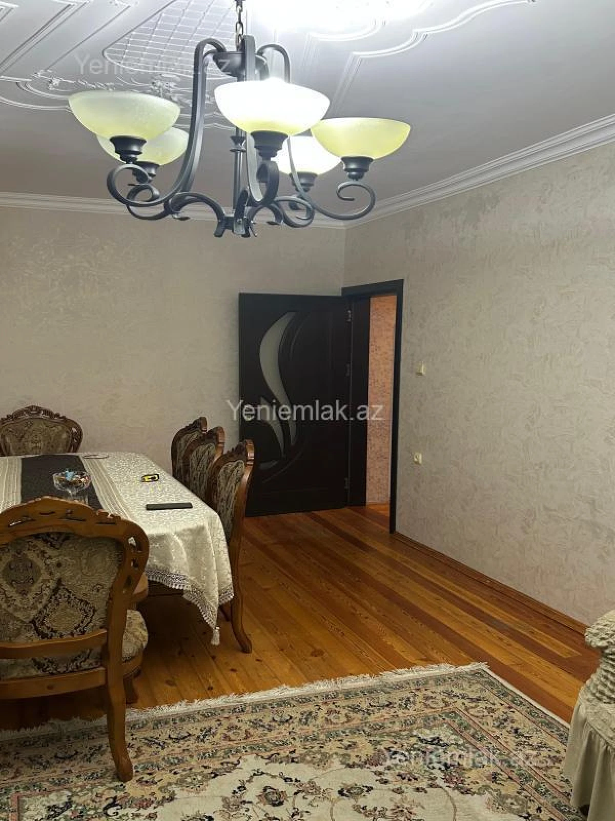 Satılır 3 otaqlı köhnə tikili 75 m²