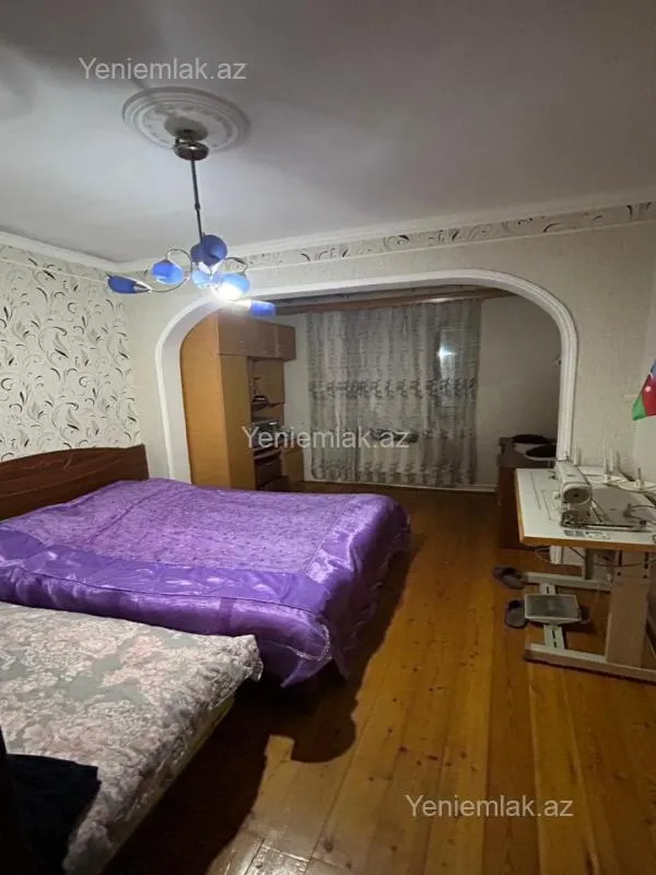 Satılır 3 otaqlı köhnə tikili 75 m²