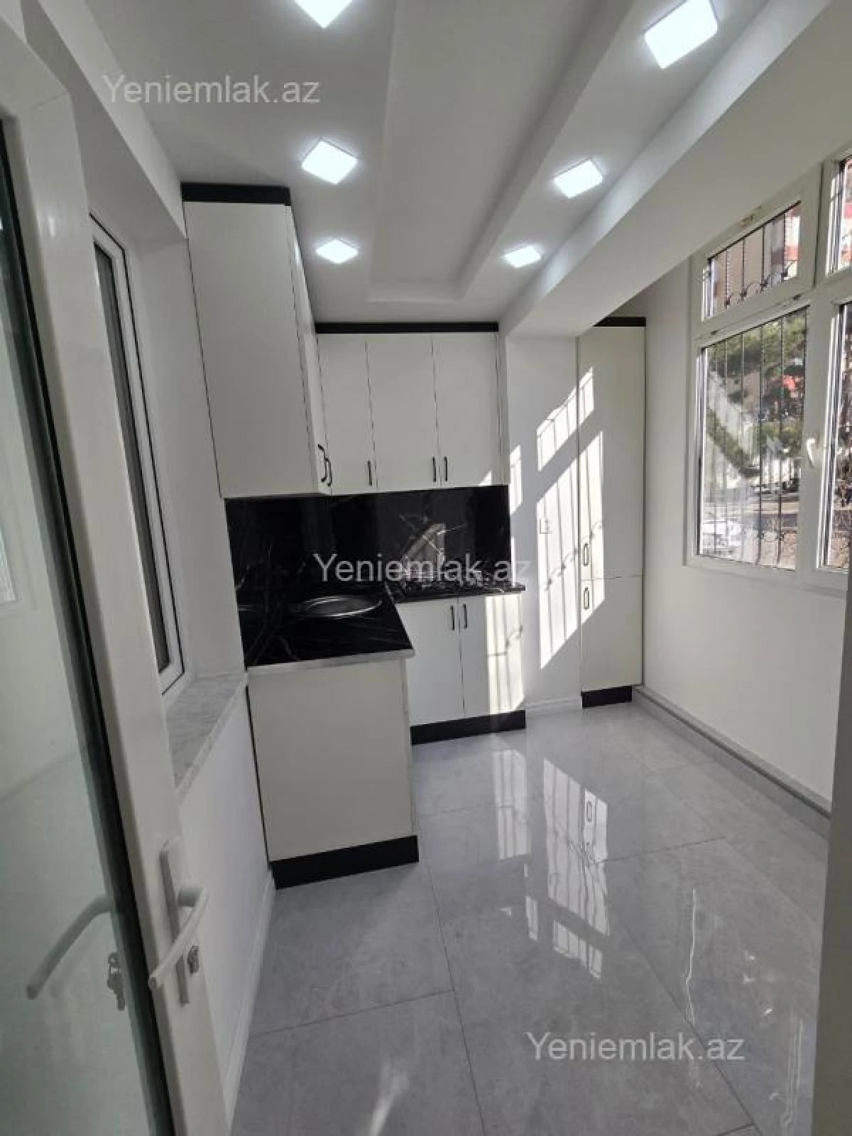 Satılır 3 otaqlı köhnə tikili 60 m²