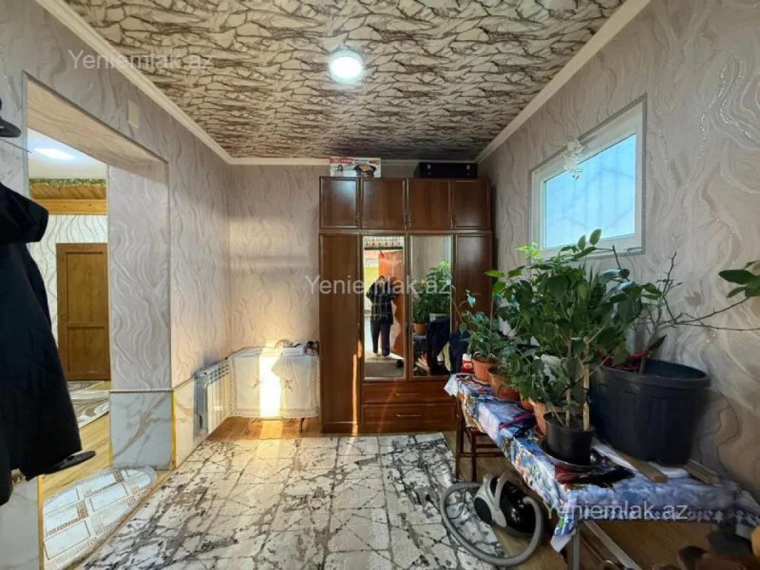 Satılır 4 otaqlı həyət evi 170 m²