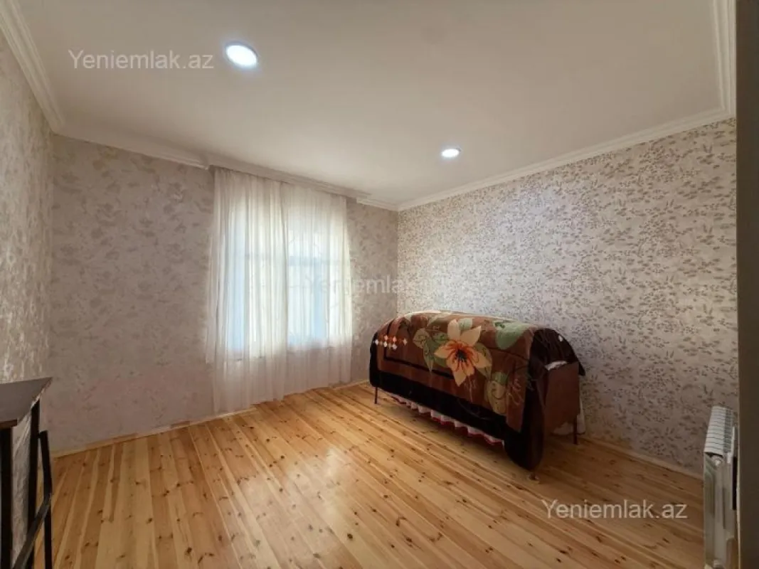 Satılır 4 otaqlı həyət evi 170 m²